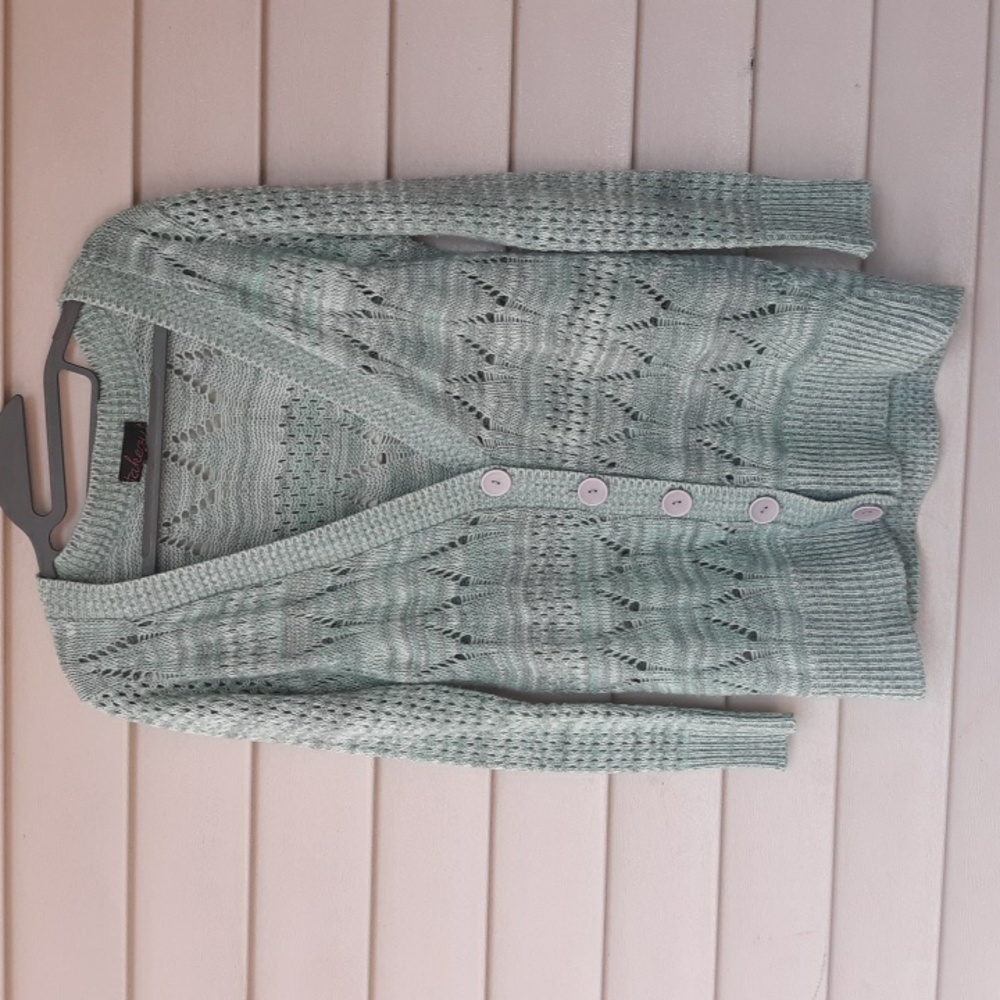 Takeout spring sweater pretty green crochet size m